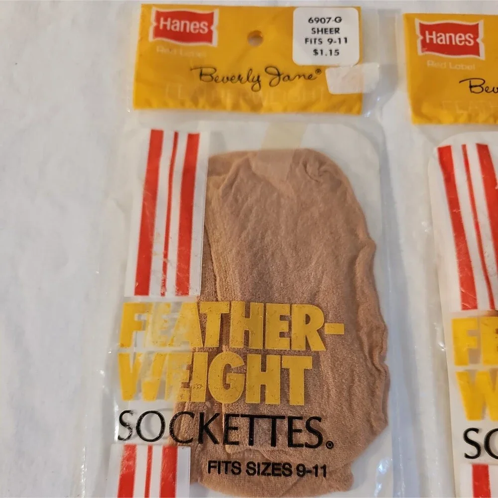 Vintage Hanes Feather Weight Sockettes Size 9-11 Red Label Beverly Jane 2 Pr